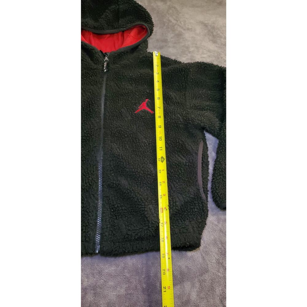 Jordan Hoodie Jacket Girls Sz S 8-10 Black Red Zip Up Basketball Jumpman C2-15 - Picture 2 of 9